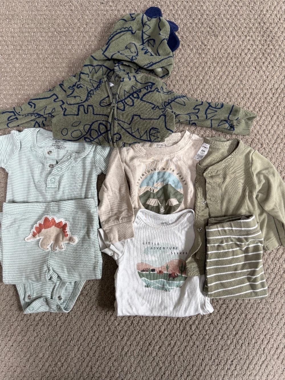 Carters Baby Boy Bundle/ lot 7 piece, size 6 months